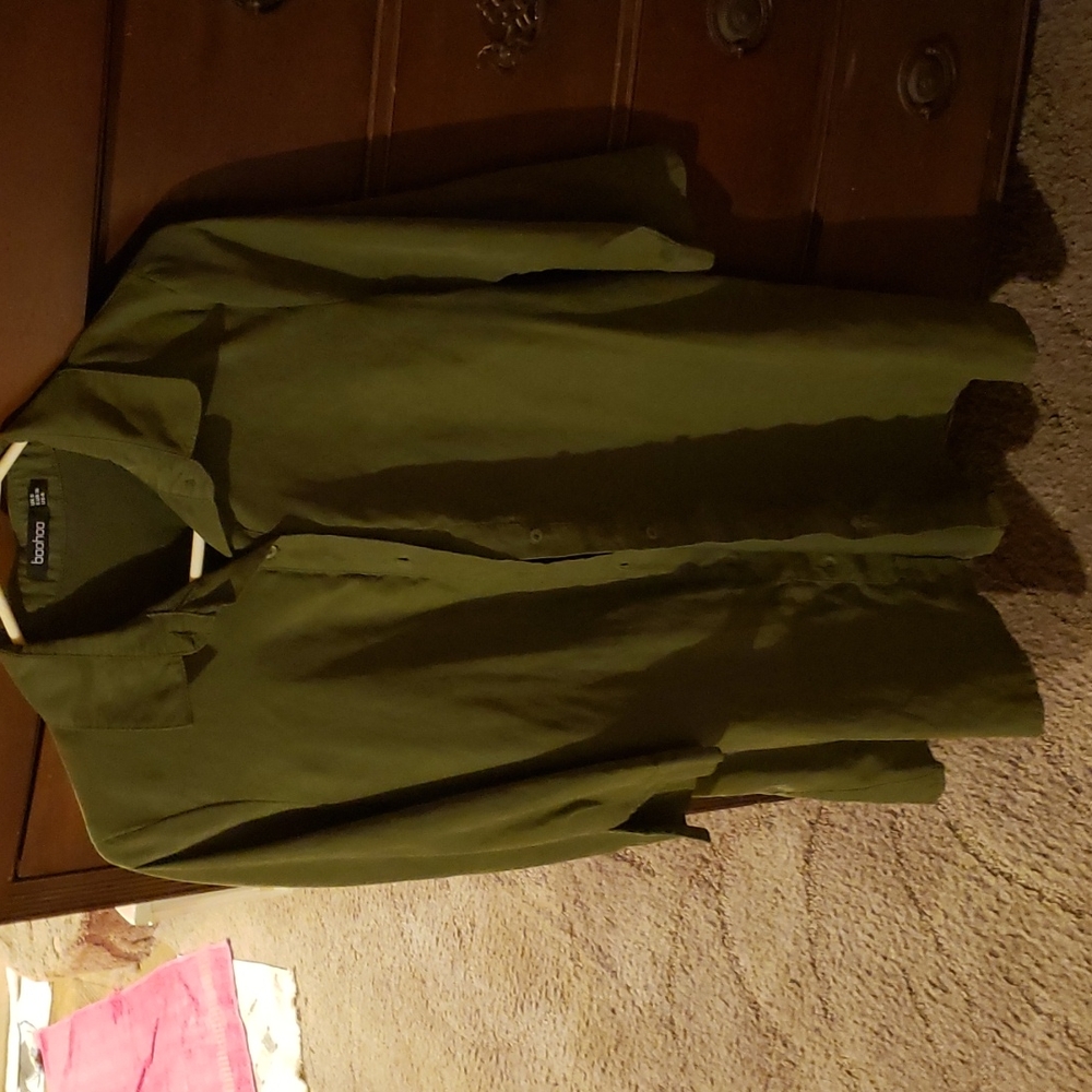 Really really cute tshirt dress size 4 forest green color